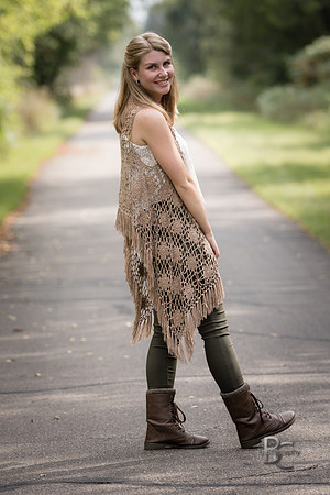 Eve Mullooly, Senior Photos, 0014