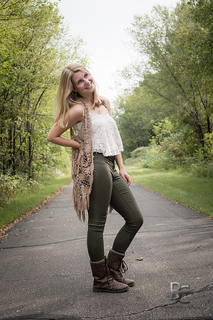 Eve Mullooly, Senior Photos, 0030