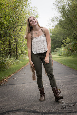 Eve Mullooly, Senior Photos, 0033