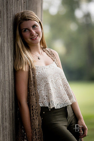 Eve Mullooly, Senior Photos, 0037
