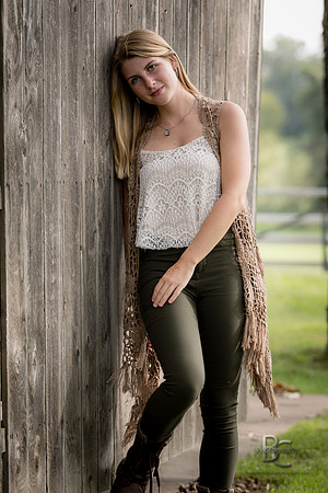 Eve Mullooly, Senior Photos, 0040