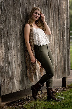 Eve Mullooly, Senior Photos, 0046