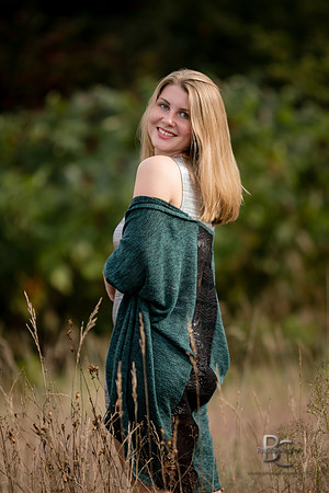 Eve Mullooly, Senior Photos, 0101