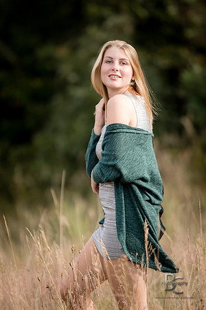 Eve Mullooly, Senior Photos, 0102